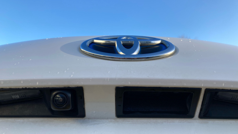 Toyota Corolla 2.0 VVT-i Hybrid Icon Tech 5dr CVT Hybrid Estate